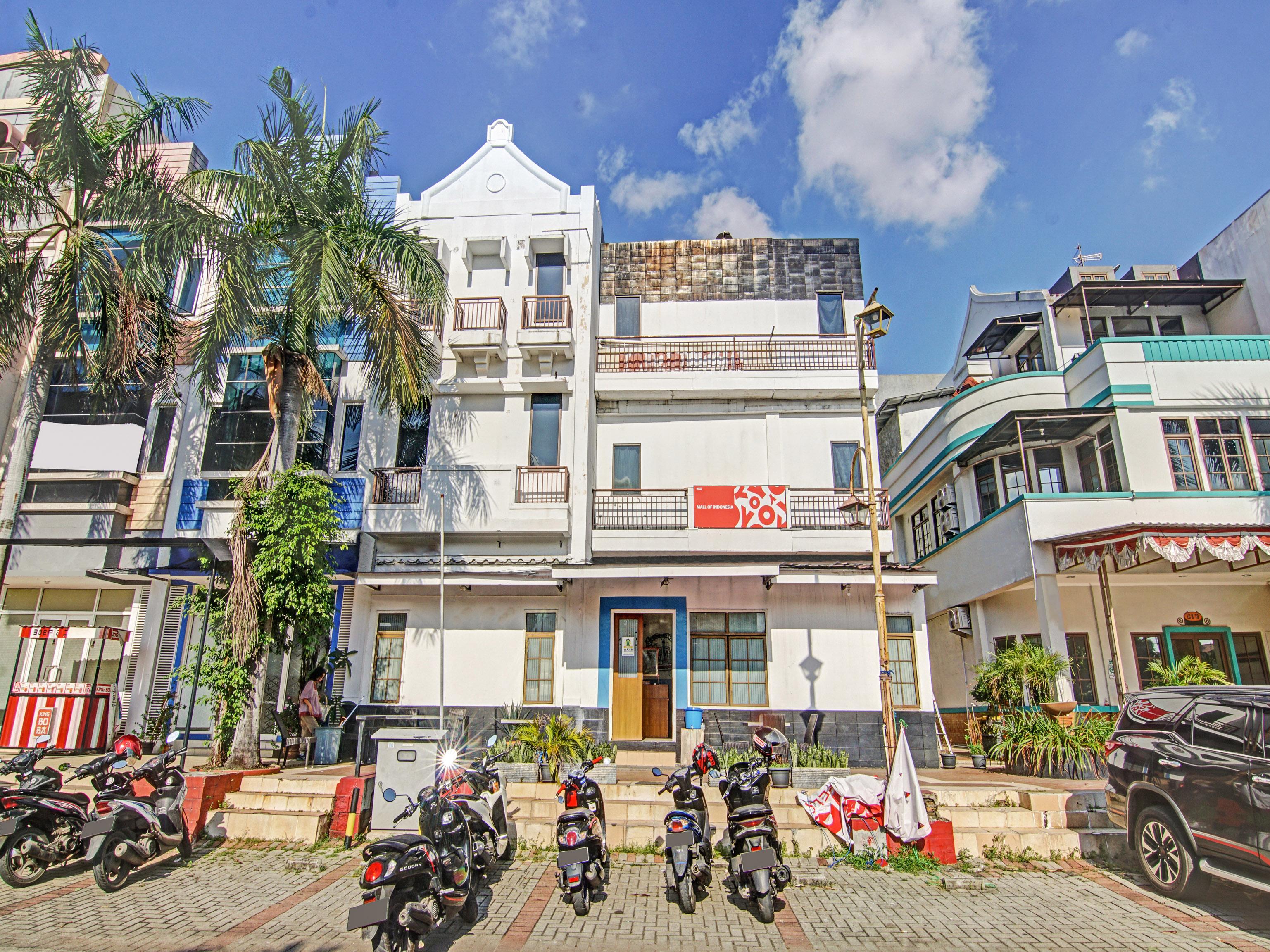 Super Oyo 90422 Mall Of Indonesia Джакарта Екстериор снимка