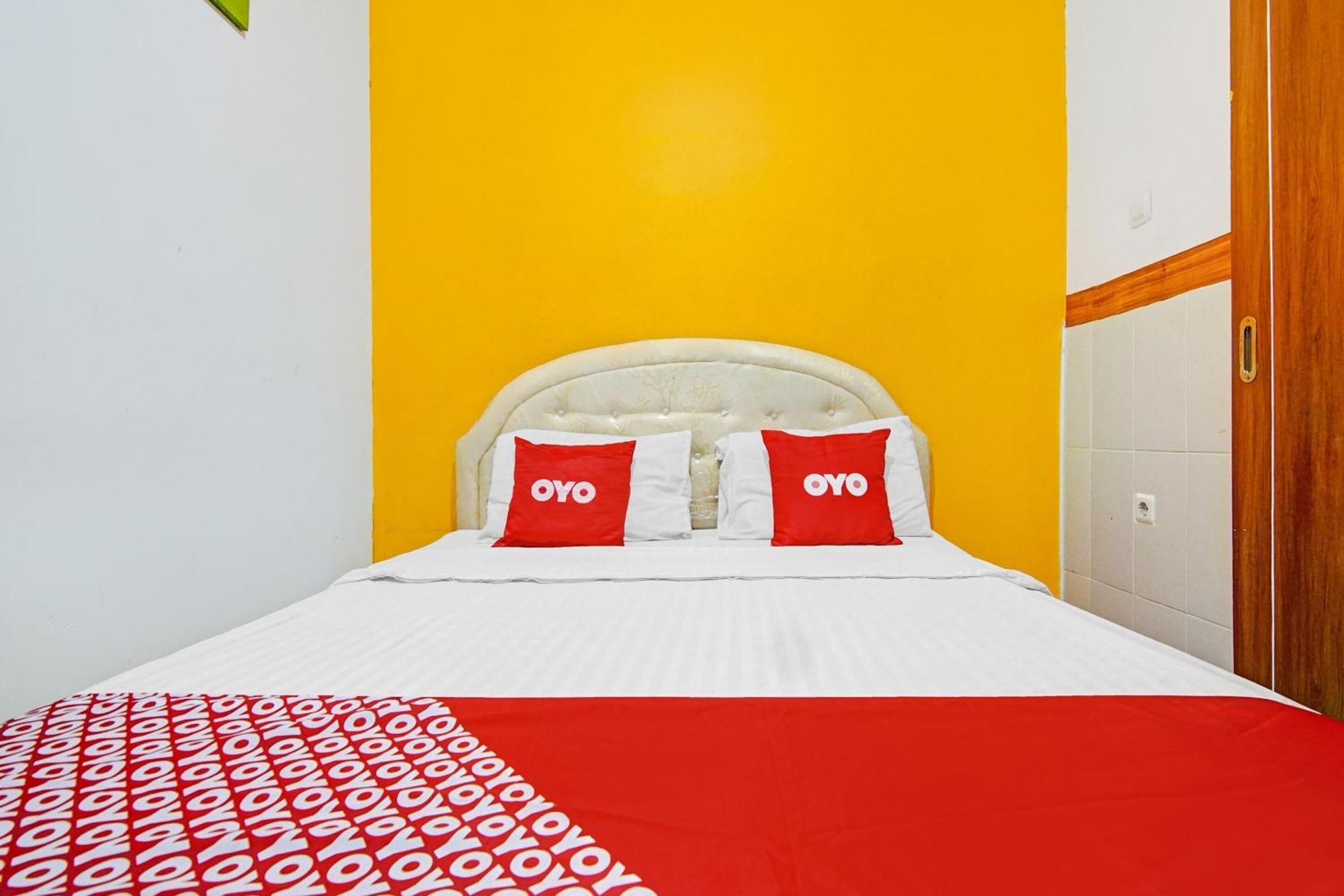 Super Oyo 90422 Mall Of Indonesia Джакарта Екстериор снимка