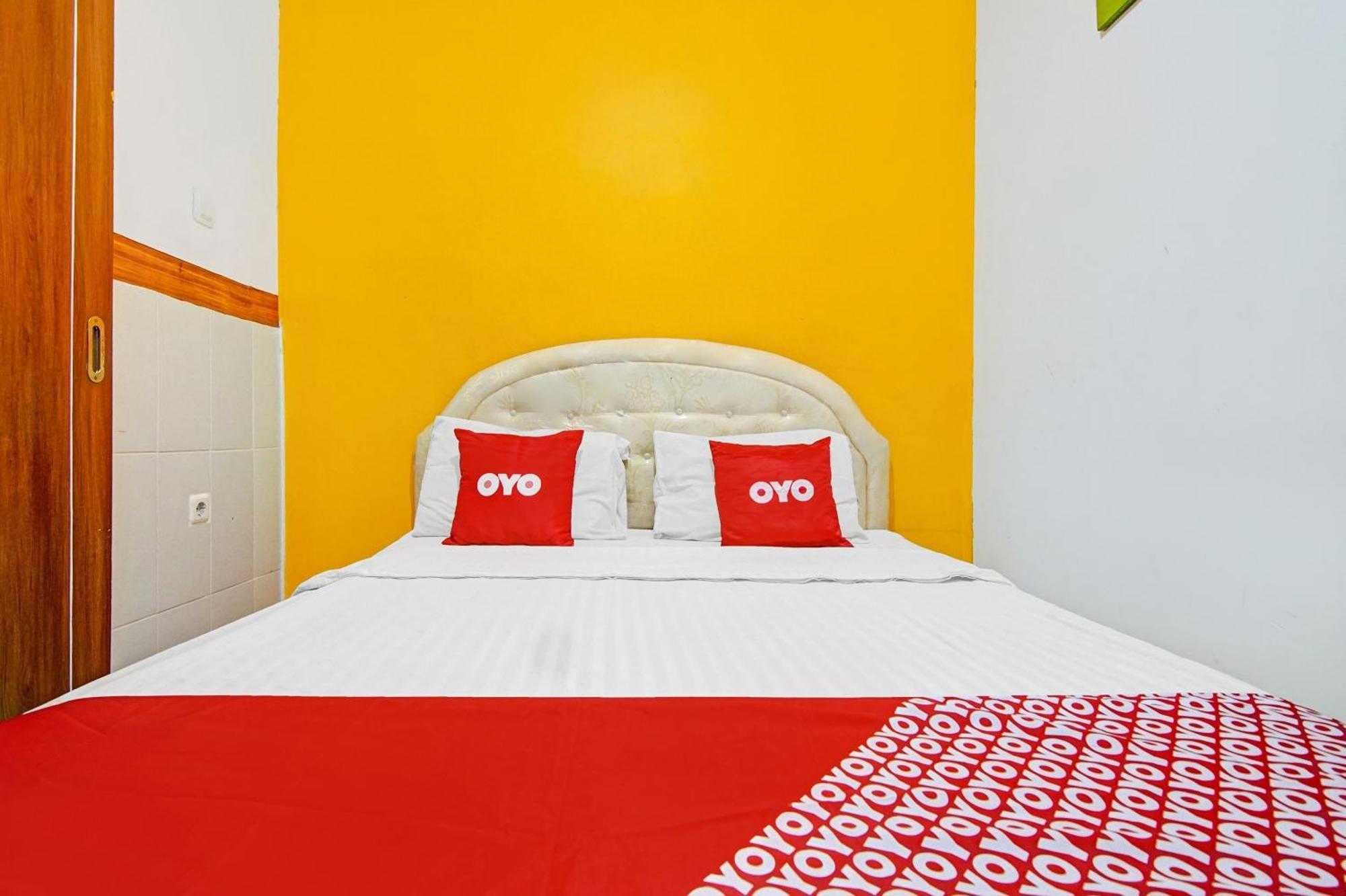Super Oyo 90422 Mall Of Indonesia Джакарта Екстериор снимка